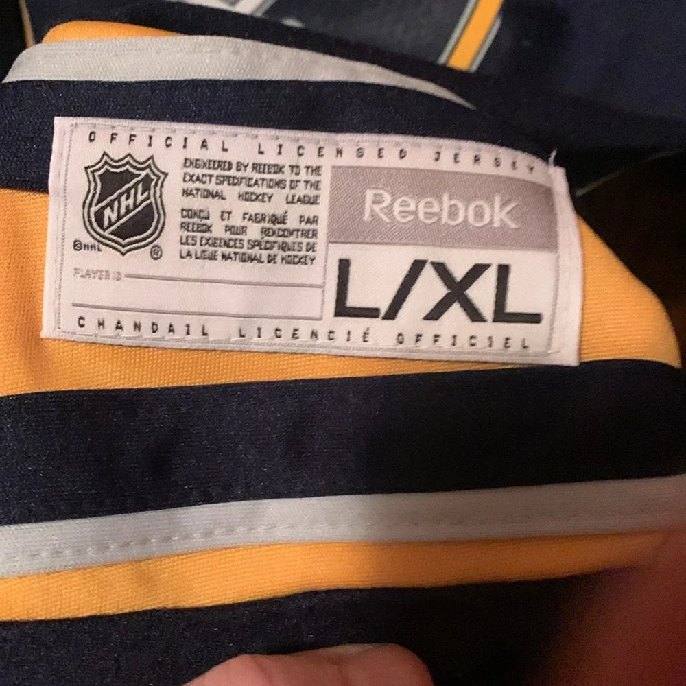 NHL Buffalo Sabres Ryan Miller jersey - Picture 5 of 6